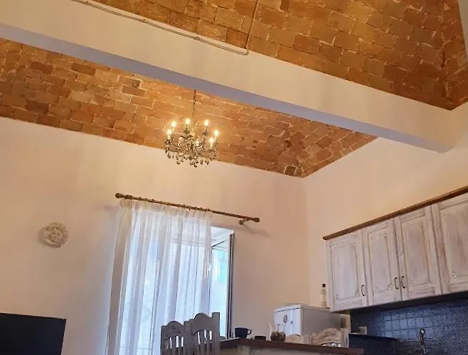 L'antico Palazzo 圣斯特凡诺迪卡马斯特拉